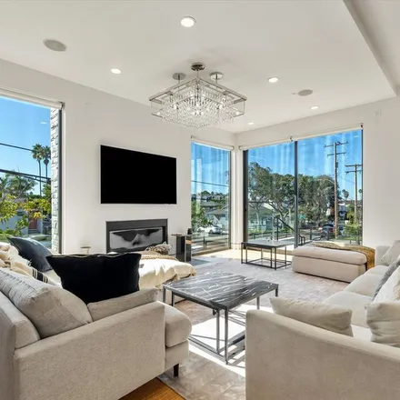 Image 6 - 701 Topaz Street, Clifton, Redondo Beach, CA 90277, USA - Apartment for rent
