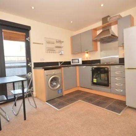 Image 5 - Brown Street, Cultural Industries, Sheffield, S1 4LG, United Kingdom - Apartment for rent
