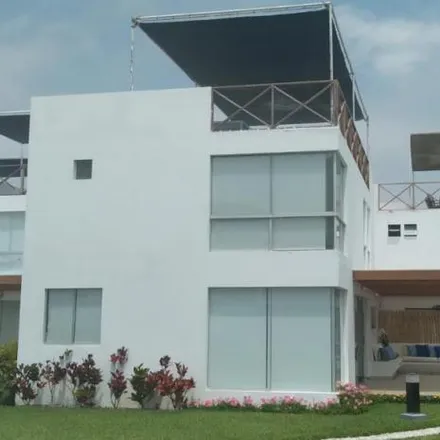 Buy this 4 bed house on Peru