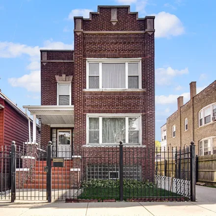 Image 2 - 8417 South Manistee Avenue, Chicago, IL 60617, USA - Duplex for sale