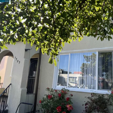 Buy this 3 bed house on 1717 78th Avenue in Oakland, CA 94621