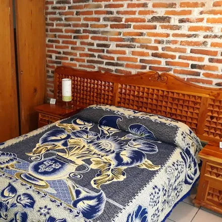 Rent this 4 bed house on Boulevard Club de Golf Tequisquiapan in 76776 Tequisquiapan, QUE