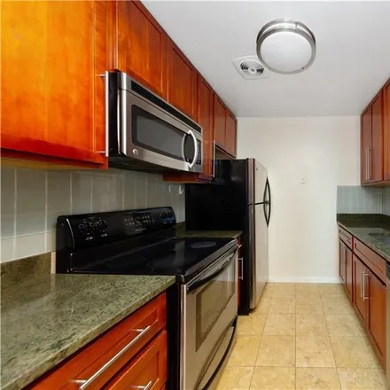 Rent this 2 bed apartment on 101 Chateau Rive in City of Peekskill, NY 10566