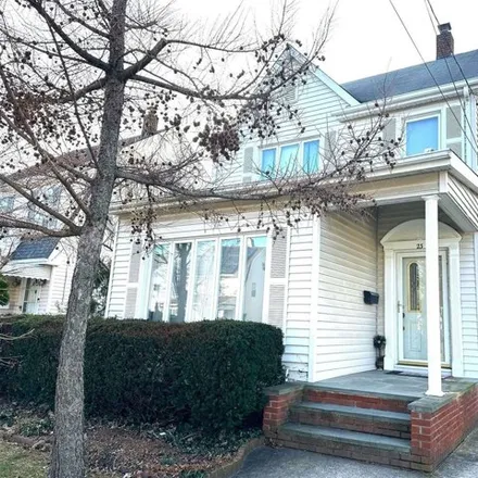 Rent this 3 bed house on 23 Juniper Avenue in Village of Mineola, North Hempstead