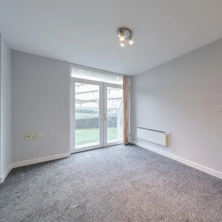 Image 6 - Anchor Point, Bramall Lane, Sheffield, S2 4RJ, United Kingdom - Apartment for rent