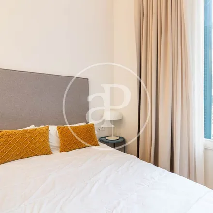 Rent this 2 bed apartment on Agència Catalana de l'Aigua in Carrer de Provença, 260