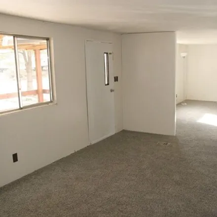 Image 4 - 5218 Slope Drive, Sun Valley, NV 89433, USA - Apartment for sale
