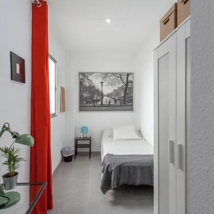 Image 8 - Carrer de Sant Vicent Màrtir, 176, 46007 Valencia, Spain - Apartment for rent