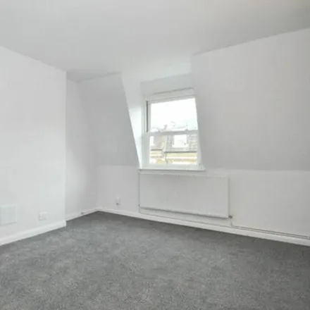 Image 7 - Flat E, Camden, London, Nw6 7lb - Apartment for sale