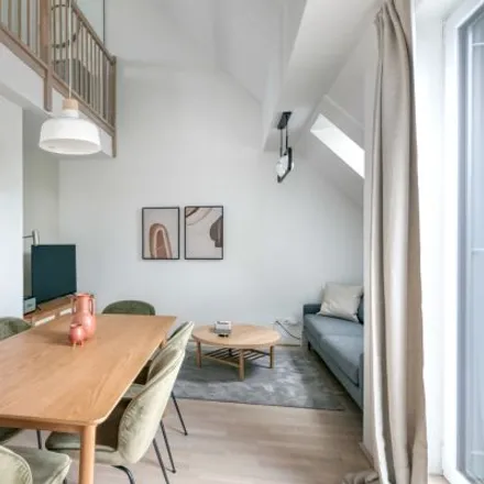 Rent this 4 bed apartment on Kastnergasse 3 in 1170 Vienna, Austria