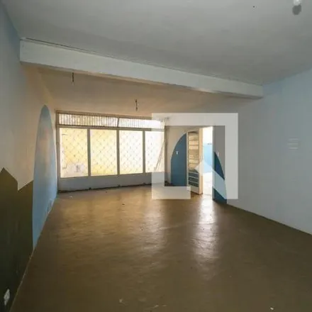 Rent this 2 bed house on Avenida Monteiro Lobato in Estiva, Taubaté - SP