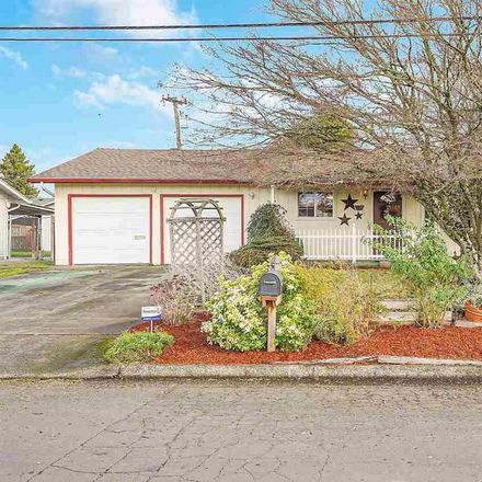 Rent this 3 bed house on 2919 Oak Street Southeast in Albany, OR 97322