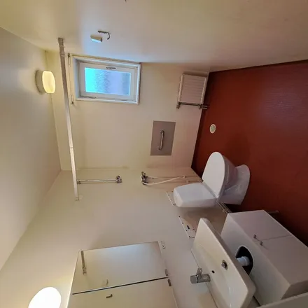 Image 3 - Sveagatan, 535 30 Vara kommun, Sweden - Apartment for rent