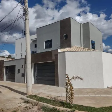 Buy this 3 bed house on Rua Escócia in Ibituruna, Montes Claros - MG