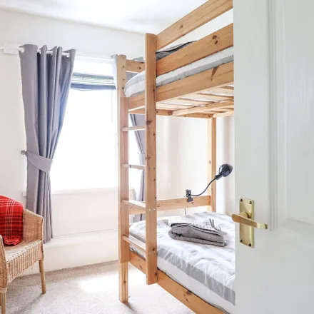 Rent this 3 bed duplex on Bethesda in LL57 3BH, United Kingdom