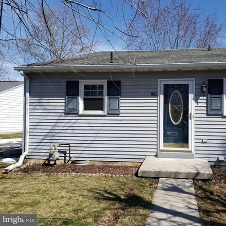 Rent this 3 bed duplex on 182 South Blettner Avenue in Pennville, Penn Township