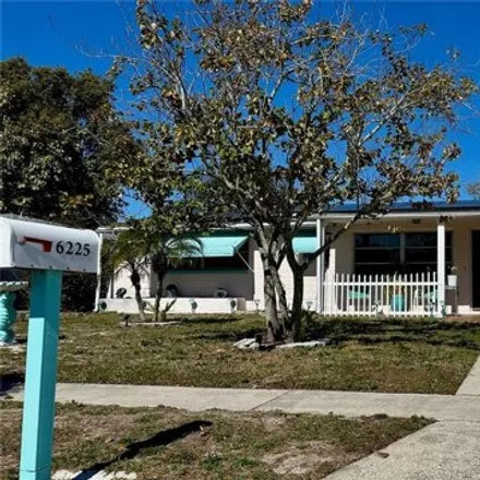 Buy this 2 bed house on 6291 7th Avenue in Elfers, FL 34653