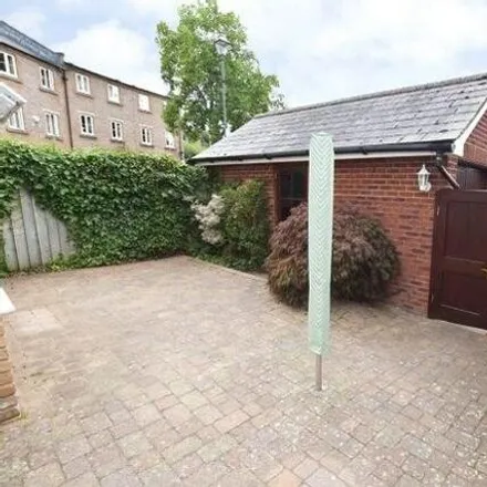 Image 2 - 18 Watson Place, Exeter, EX2 4SF, United Kingdom - House for rent