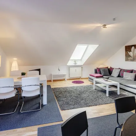 Rent this 4 bed apartment on Luitpoldring 18 in 85591 Vaterstetten, Germany