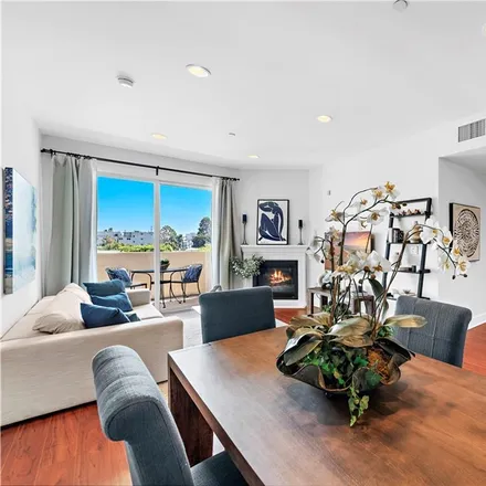 Image 4 - 11722 Ohio Avenue, Los Angeles, CA 90025, USA - Condo for sale