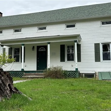 Rent this 3 bed house on Stock Market Road in Pine Bush, Crawford