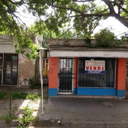 Buy this 2 bed house on Avenida José de San Martín 442 in Centro, Puerto General San Martín