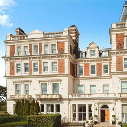Buy this 2 bed apartment on Molyneux Park Road in Royal Tunbridge Wells, TN4 8DP