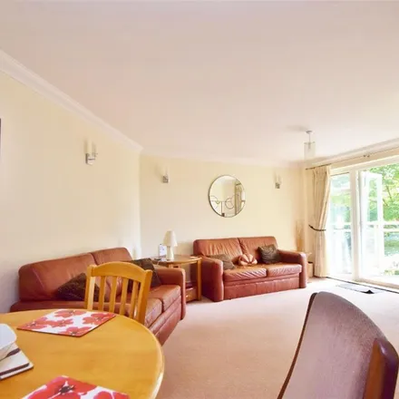 Rent this 2 bed apartment on West Cliff Road in Bournemouth, BH4 8DJ