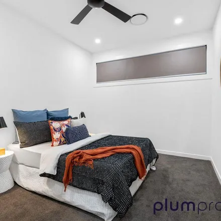 Rent this 4 bed apartment on 38 Broomfield Street in Taringa QLD 4068, Australia