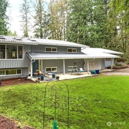 Buy this 4 bed house on 26301 Southeast 158th Street in Mirrormont, Issaquah