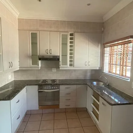 Image 1 - Woodley Road, Cresta, Johannesburg, 2001, South Africa - Apartment for rent