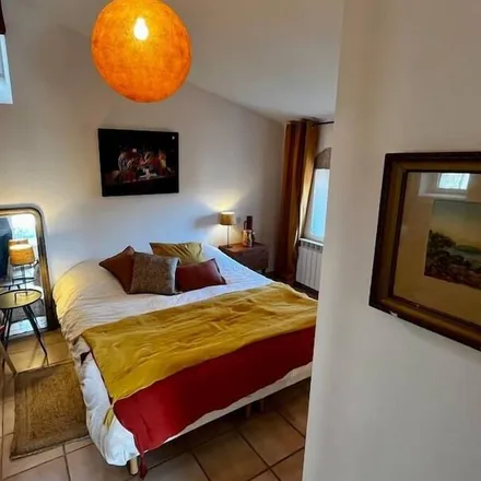 Rent this 2 bed apartment on 30360 Vézénobres