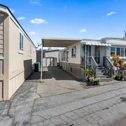 Image 8 - Seaport Boulevard, Redwood City, CA 94063, USA - Apartment for sale