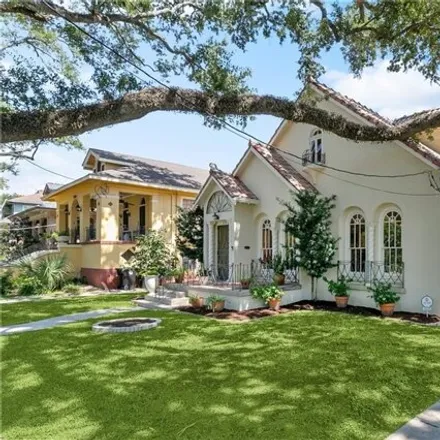 Buy this 4 bed house on 1034 North Carrollton Avenue in New Orleans, LA 70119