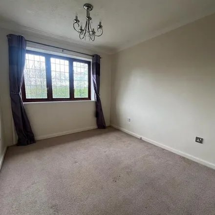 Rent this 4 bed apartment on 14 Broadwells Crescent in Coventry, CV4 8JD