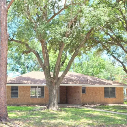 Buy this 2 bed house on 212 Lindsey Avenue in Bay City, TX 77414