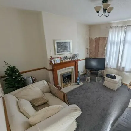Image 3 - THE RAKE/OTELEY AVE, The Rake, Bromborough, CH62 7AH, United Kingdom - Townhouse for sale