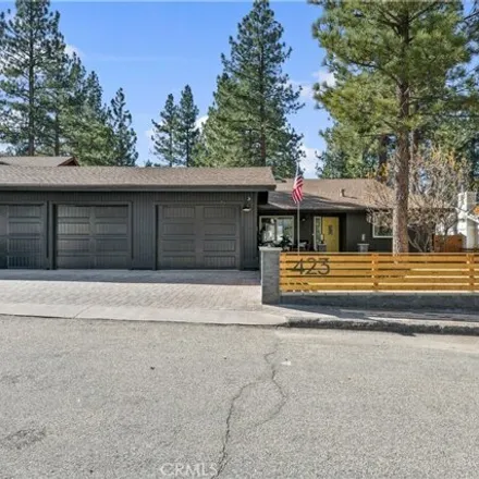 Image 3 - 425 Belmont Drive, Big Bear City, CA 92314, USA - House for sale