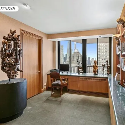 Image 4 - 304 East 65th Street, New York, NY 10065, USA - Condo for sale