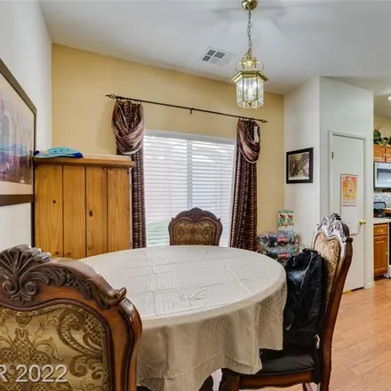 Image 6 - 4298 Bay Circle, Clark County, NV 89122, USA - Townhouse for sale