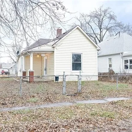Buy this 2 bed house on 6346 Grant Street in Saint Joseph, MO 64504