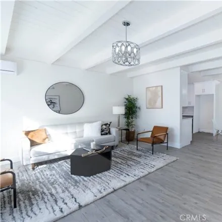 Image 3 - 1475 East 108th Street, Los Angeles, CA 90059, USA - House for sale