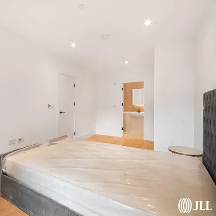 Image 6 - unnamed road, Strand-on-the-Green, London, TW8 0SL, United Kingdom - Apartment for rent