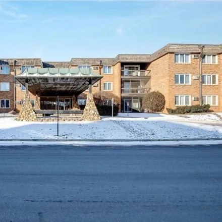 Image 3 - Wynmoor Condominiums, 3200 Virginia Avenue South, Saint Louis Park, MN 55426, USA - Condo for sale