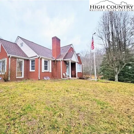 Image 1 - 822 Wade Bare Road, Ashe County, NC 28640, USA - House for sale