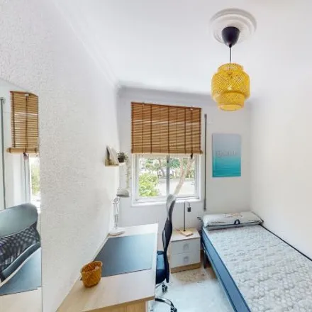 Rent this 1 bed room on Glorieta Lebón in 11006 Cádiz, Spain