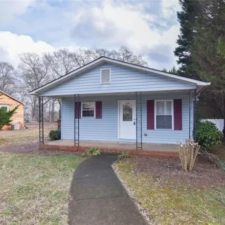 Rent this 3 bed house on 100 North Main Street in Belmont, NC 28012