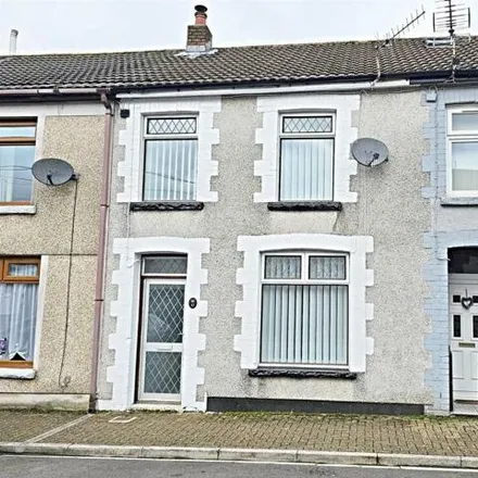 Buy this 3 bed townhouse on Thurston Road in Cilfynydd, CF37 4RB