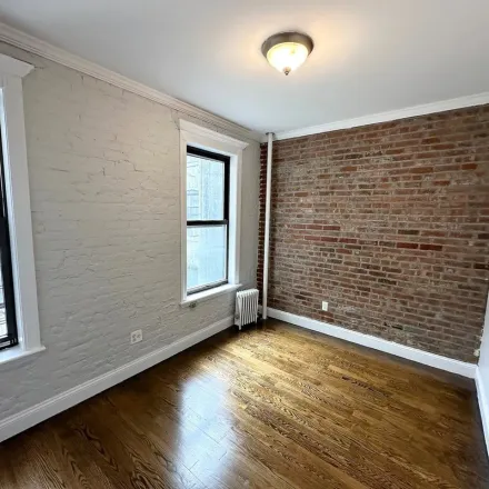 Rent this 3 bed apartment on 333 East 17th Street in New York, NY 10003