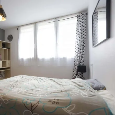 Rent this 1 bed room on 23 Avenue Émile Dewoitine in 31200 Toulouse, France